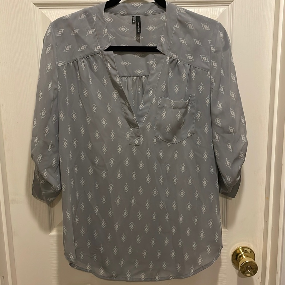 Maurices gray pop over blouse